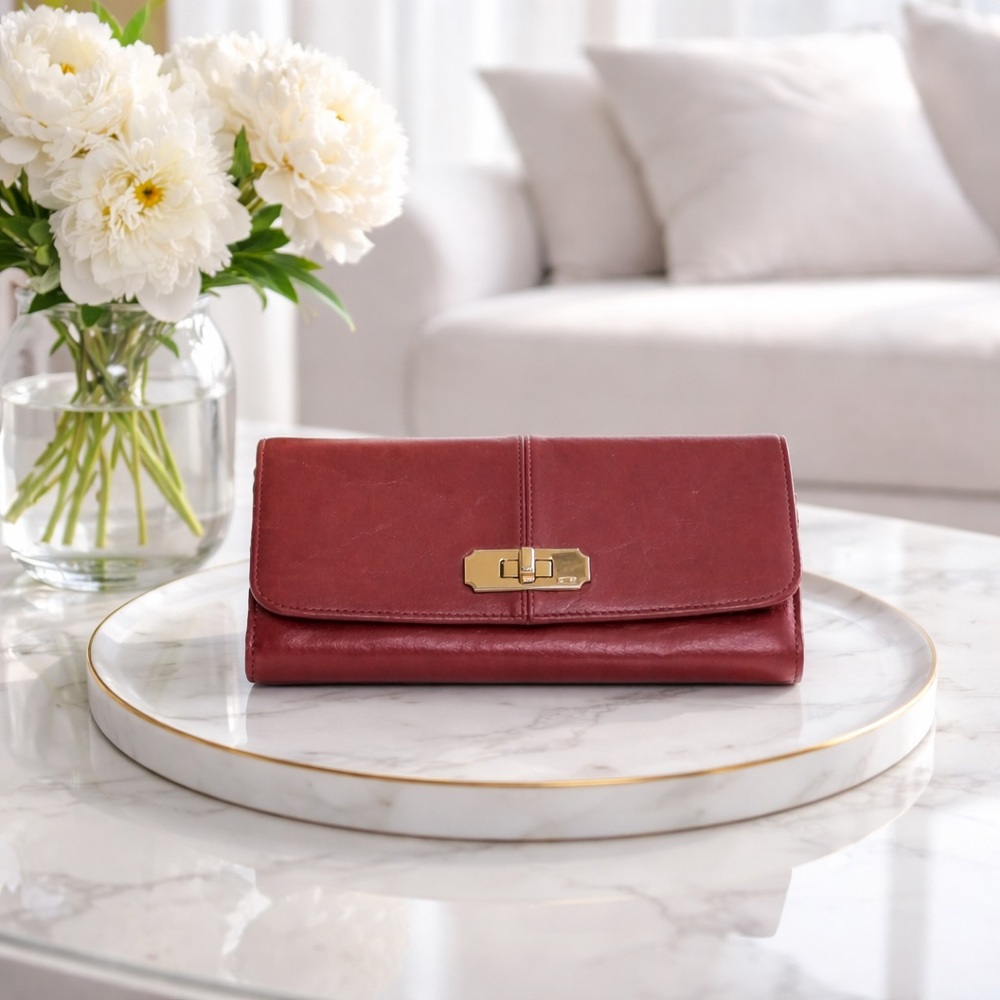 Coach Mauve Leather Wallet EUC!